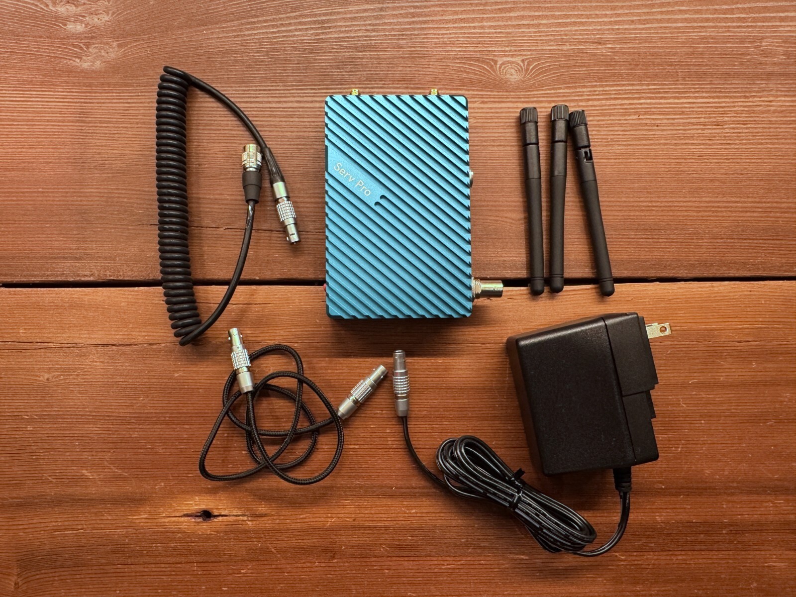 Teradek Serv Pro Video Monitoring Device - Blue