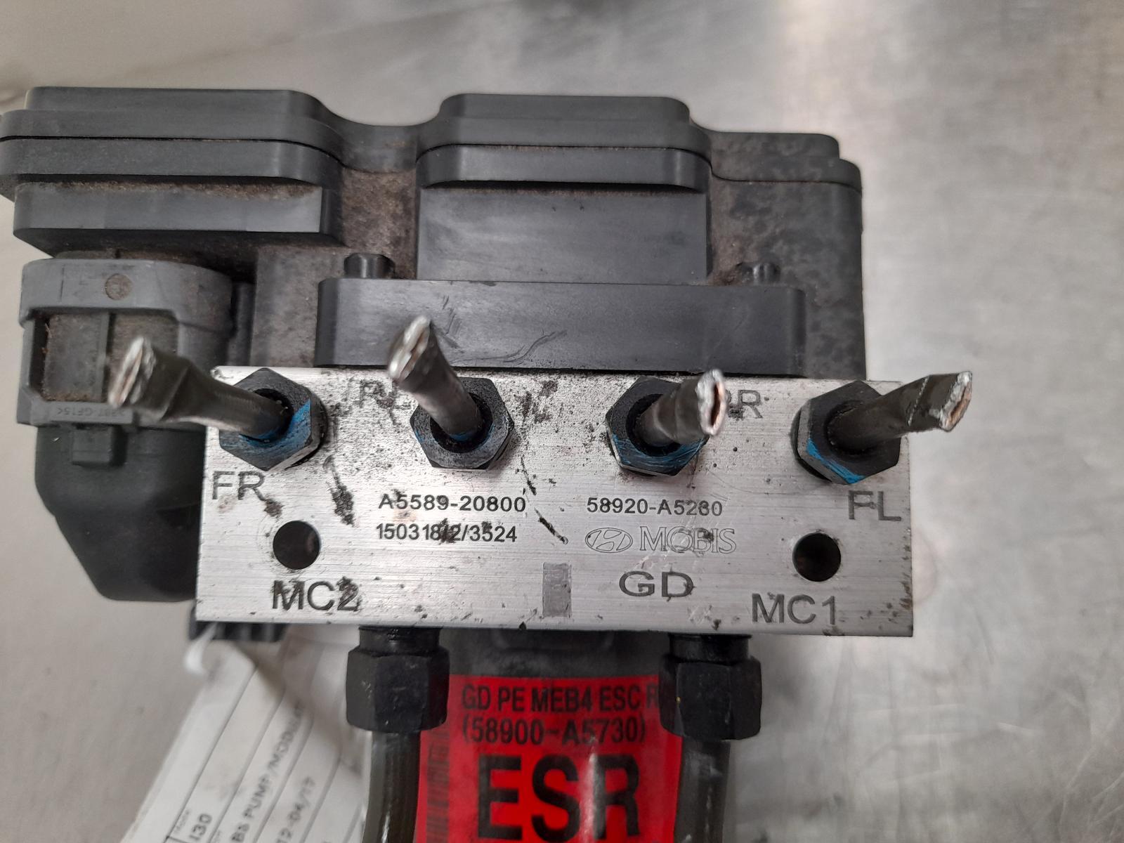 2014 Hyundai I30 ABS PUMP MODULE MODULATOR GD 5DR HATCH 03/2012-04/2017 716635 image 2