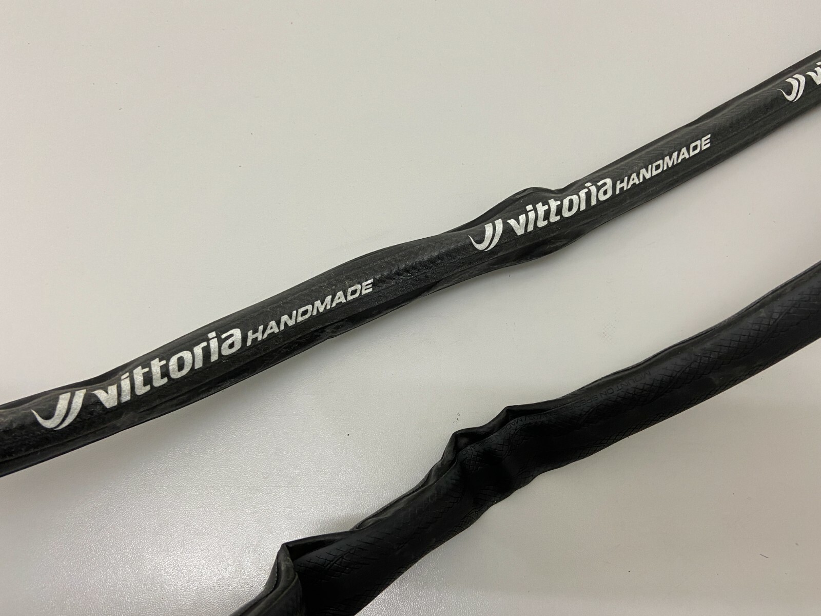 Vittoria Rubino Pro Graphene 2.0 700x25 Tubular Road Tire (Black) (1Tire) Vittoria Rubino Pro Graphene 2.0 700x25 Tubular Road Tire (Black) (1Tire)