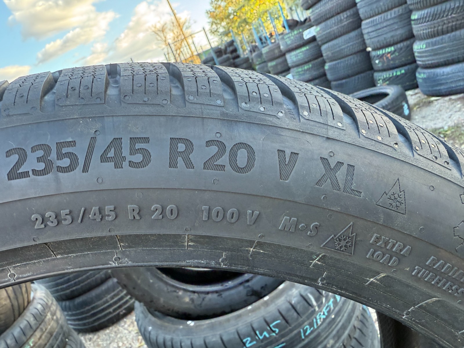 New 235 45 20 Continental, Winter, M+S, XL, 100V, x1 Tyre (F1_tyres) FOB YD289