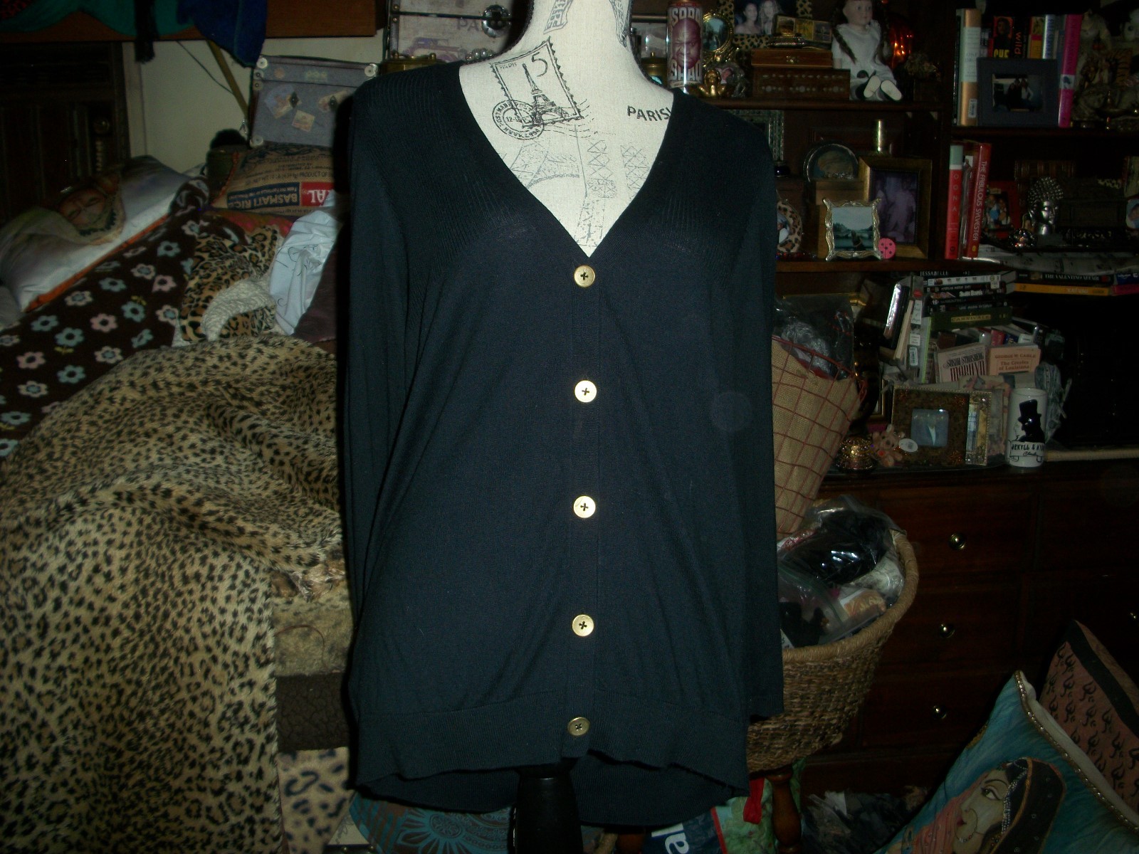 BYPAC by PEARLS AND CASHMERE Cool Black Onyx Cardigan Size M BYPAC by PEARLS AND CASHMERE Cool Black Onyx Cardigan Size M