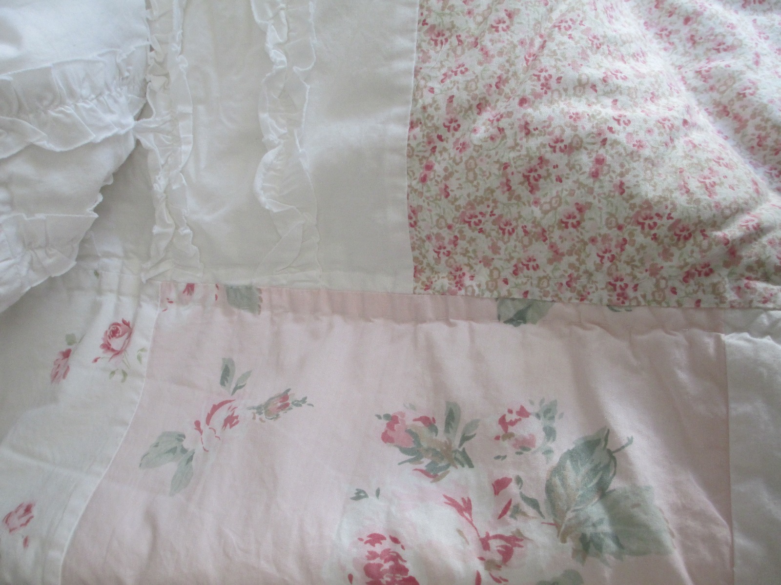 Rachel Ashwell SIMPLY SHABBY CHIC Pink Patchwork Floral Quilt & Shams - King