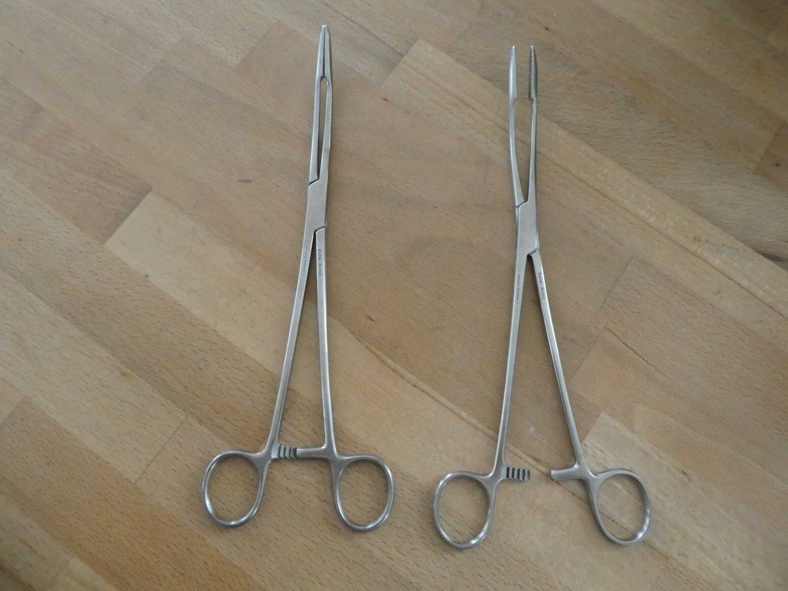 2x Kornzangen OP Besteck Kornzangen Chirurgische Instrumente länge 26 cm