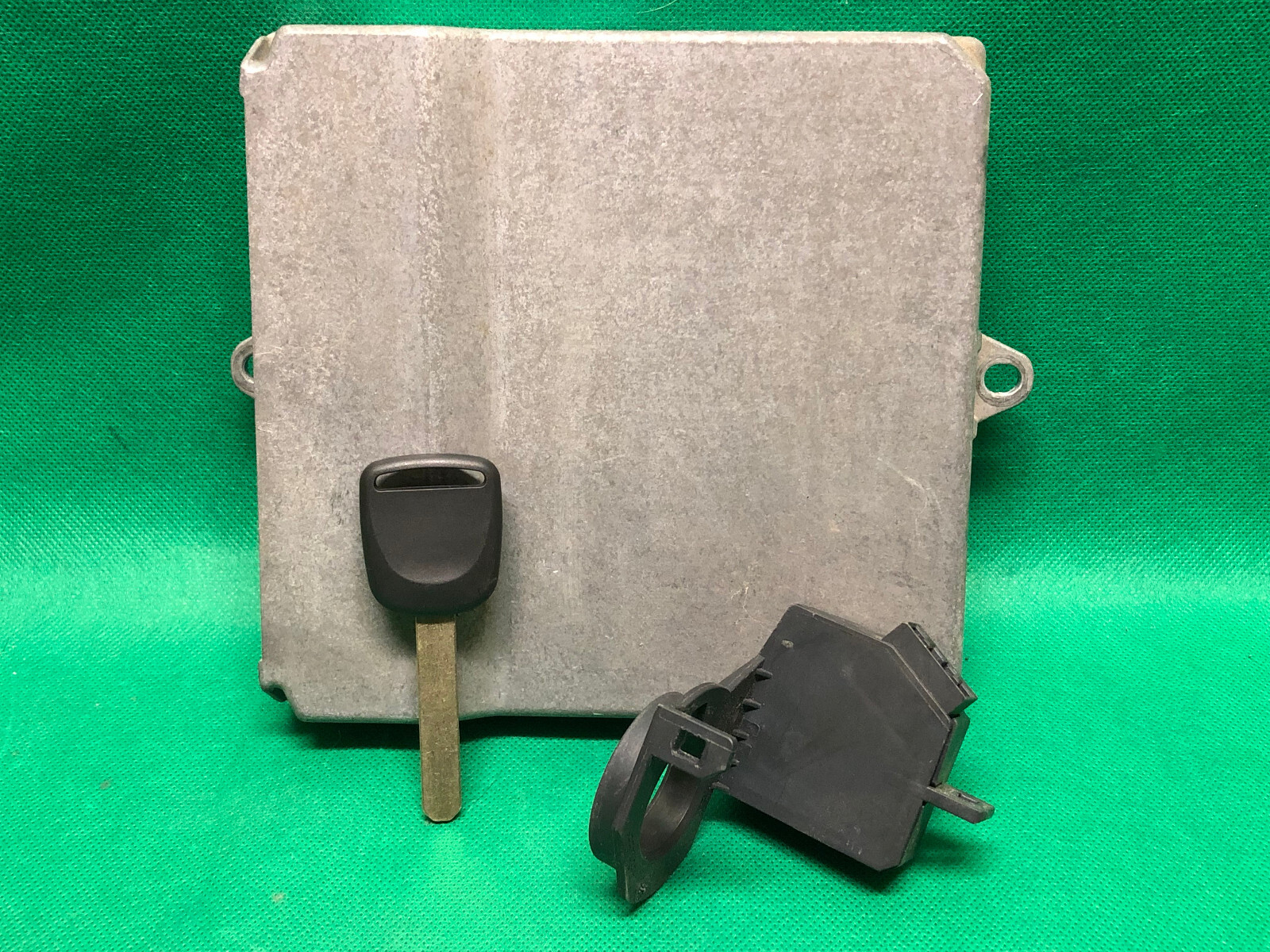 CDアコード？ 2001-02 Honda Accord AM FM CD with Bluetooth on Pigtail 2PA1