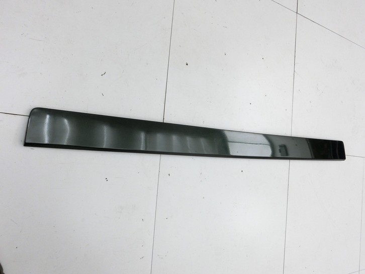 Land Range Rover III L322 02-06 Zierleiste Heckklappe Unten Leiste Hinten Land Range Rover III L322 02-06... Vorschau 2