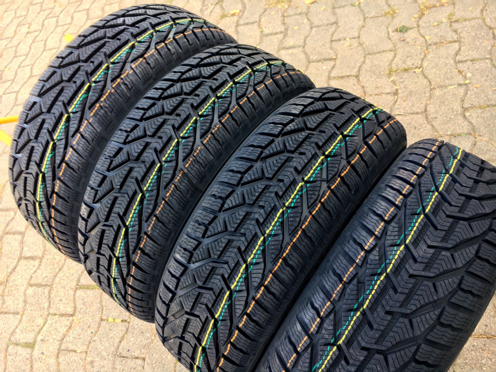 Kormoran snow 205/55 r16. Гудиер 205 * 60 *16. Tigar winter 205/45 r17 88v. 215/65/16 semperit speed-grip g__зимние шины бу_. Continental winter 205/55 r17v.