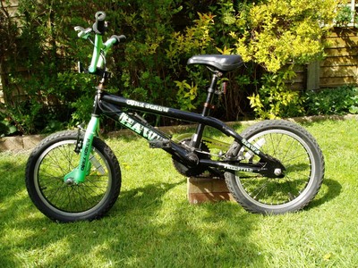 BMX Corkscrew Kids bike 14" wheels