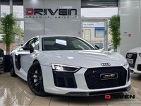 MASSIVE SPEC! AUDI R8 5.2 FSI V10 PLUS S QTRO S TRONIC+CARBON+FULL AUDI SERVICE