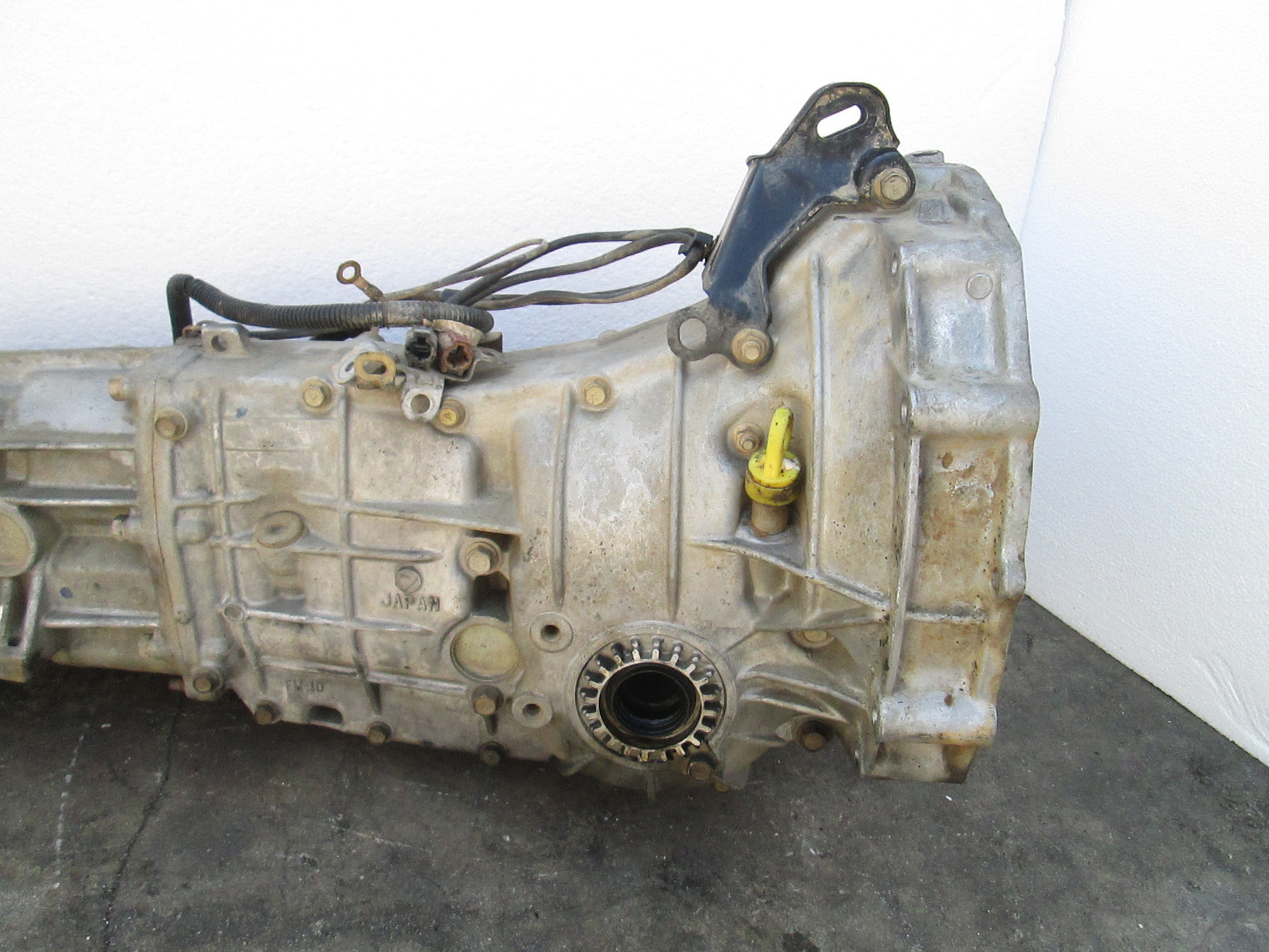 05 Subaru Legacy 2.5L Manuel Transmission OEM ( PICKUP ONLY!!!!!) NON