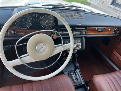 image 3 of interior