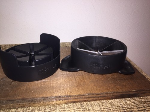 PAMPERED CHEF Veggie Wedger 2417 Serrated Citrus Fruit Slicer EUC