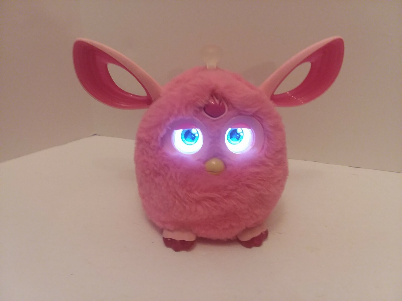 Hasbro wifi Furby Connect Friend Pink