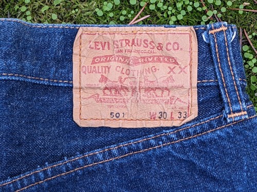 VINTAGE LEVI 501 big E RED TAB RED LINE SELVEDGE CUT OFF SHORTS JEANS USA 30