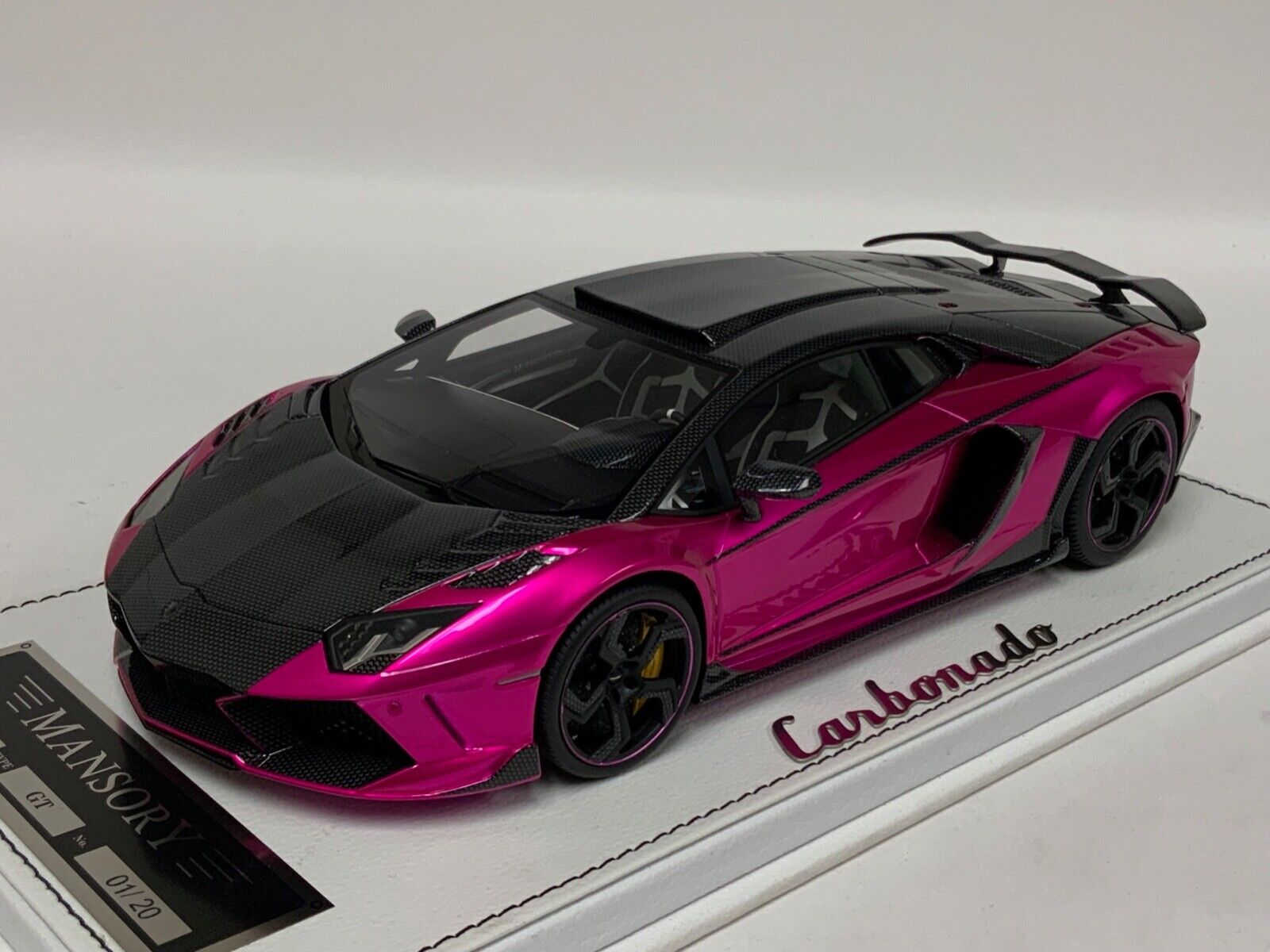 1/18 T&P Lamborghini Aventador Mansory Cabonado in Flash 1/18 T&P Lamborghini Aventador Mansory Cabonado in Flash