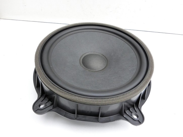 Tesla Model 3 Perf 20-23 Lautsprecher Links Vorne Tesla Model 3 Perf 20-23 18.04.2023 1079744-00-E 10984202 gebraucht Vorschau 2