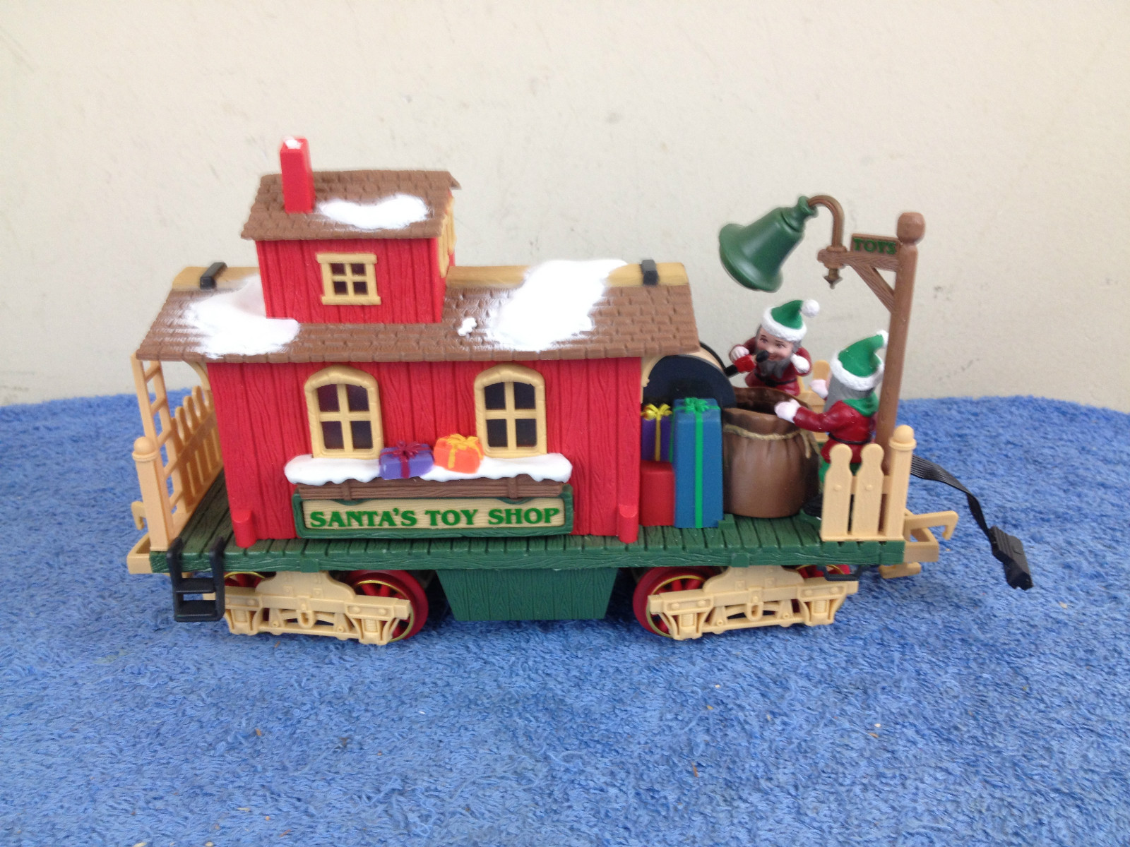 New Bright Musical Holiday Express 386 Santa's Toy Shop Caboose