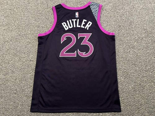 WOLVES BUTLER ユニフォーム Mサイズ　ミネソタティンバーウルブズ WOLVES BUTLER ユニフォーム Mサイズ ミネソタ