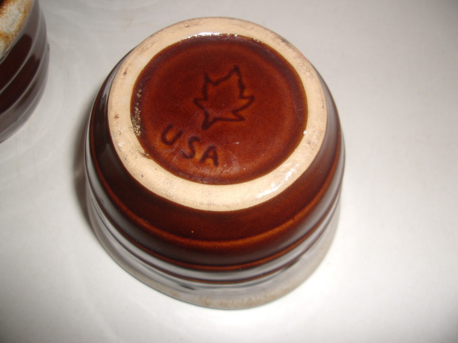 4 VINTAGE MONMOUTH BOWLS MAPLE LEAF BROWN DIP SOUP CEREAL USA