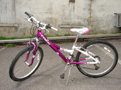 trek mt220 girl for sale