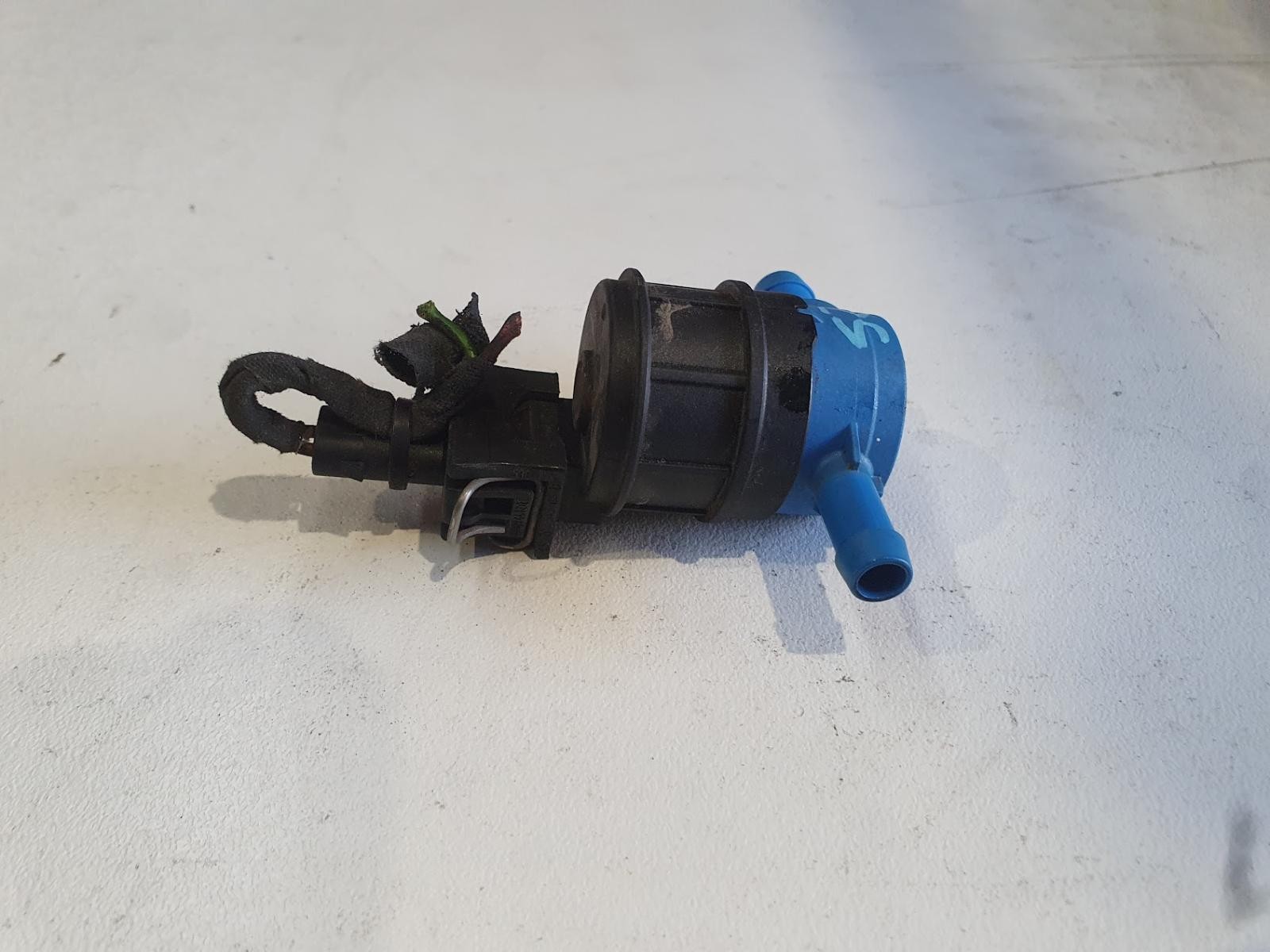 2006 Slk MERCEDES REGENERATION VACUUM VALVE R171 09/04-06/11 image 5