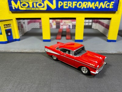 Free Shipping 2001 Johnny Lighting ''57 Chevy Bel Air Red NM/M