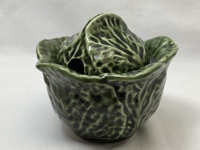 Olfaire Majolica Portugal Green Cabbage Leaf Lidded Bowl Sugar Condiment