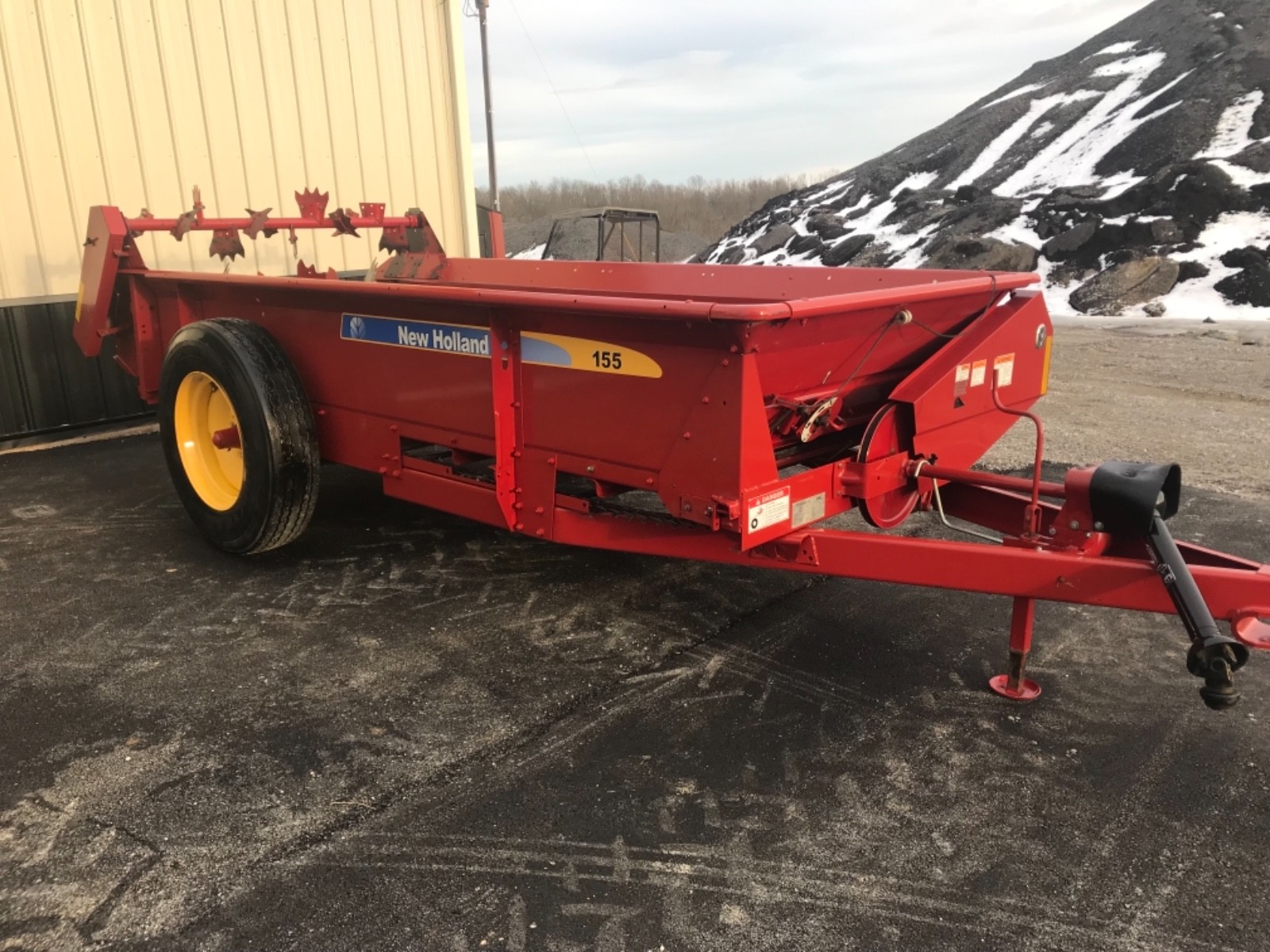 New Holland 155 Manure Spreader