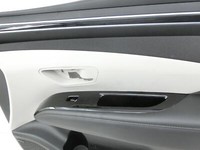 Hyundai Tucson IV NX4 20-23 Türverkleidung Türpappe Rechts Vorne Hyundai Tucson IV NX4 20-23 31.08.2021 gebraucht Vorschau 5