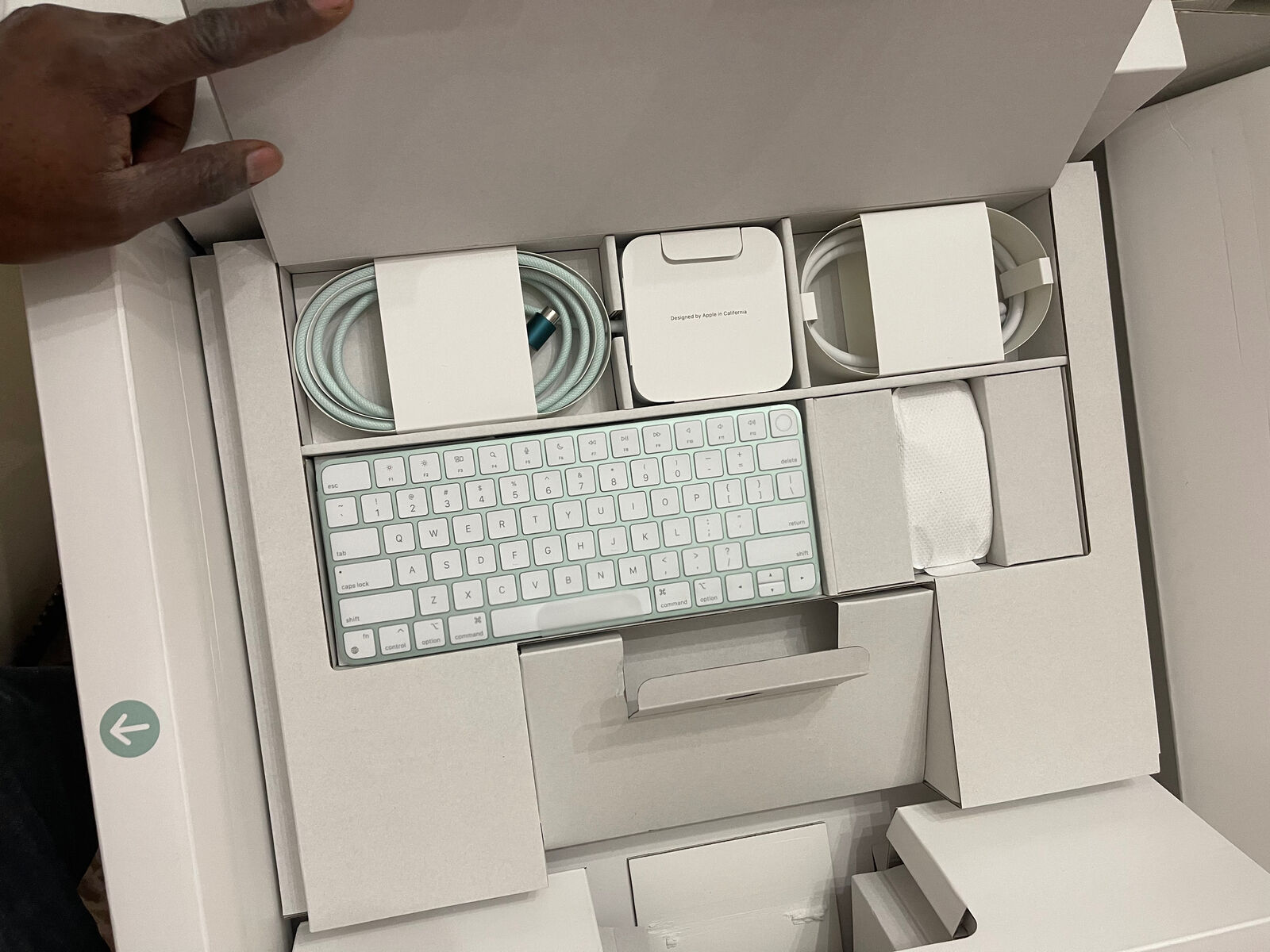 Apple iMac 24 Apple iMac 24