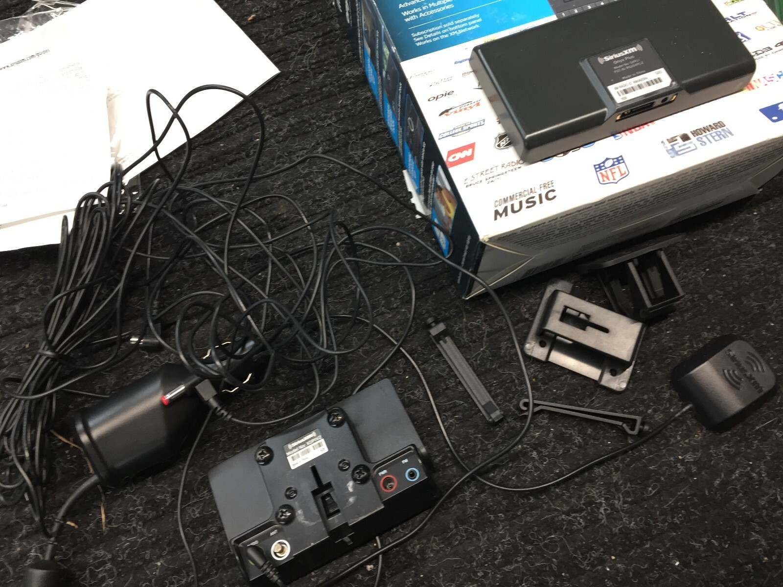 SiriusXm onyx plus radio parts