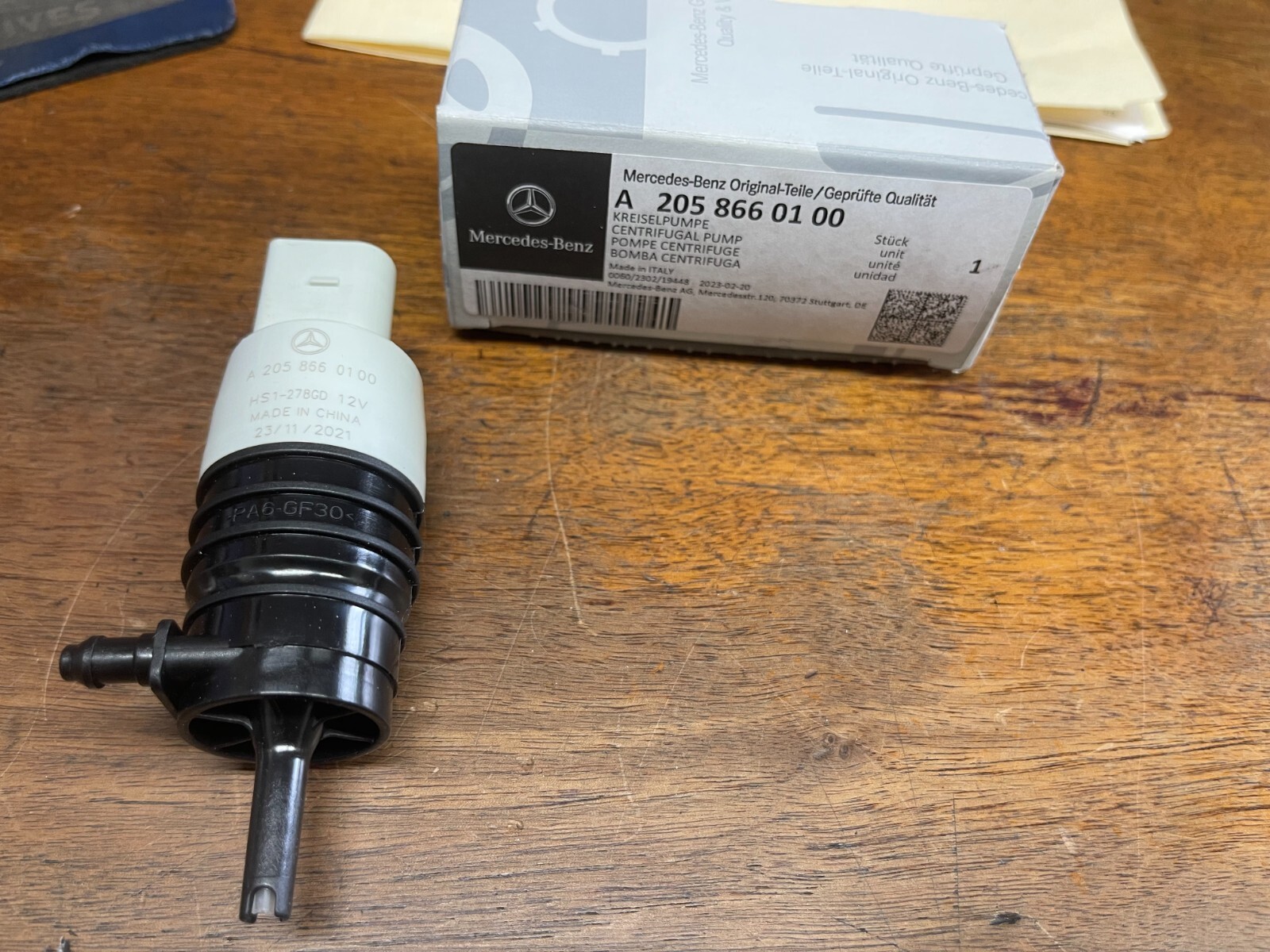 「86400秒」 Mercedes-Benz Washer Pump Genuine OE C300 W205 A2058660100