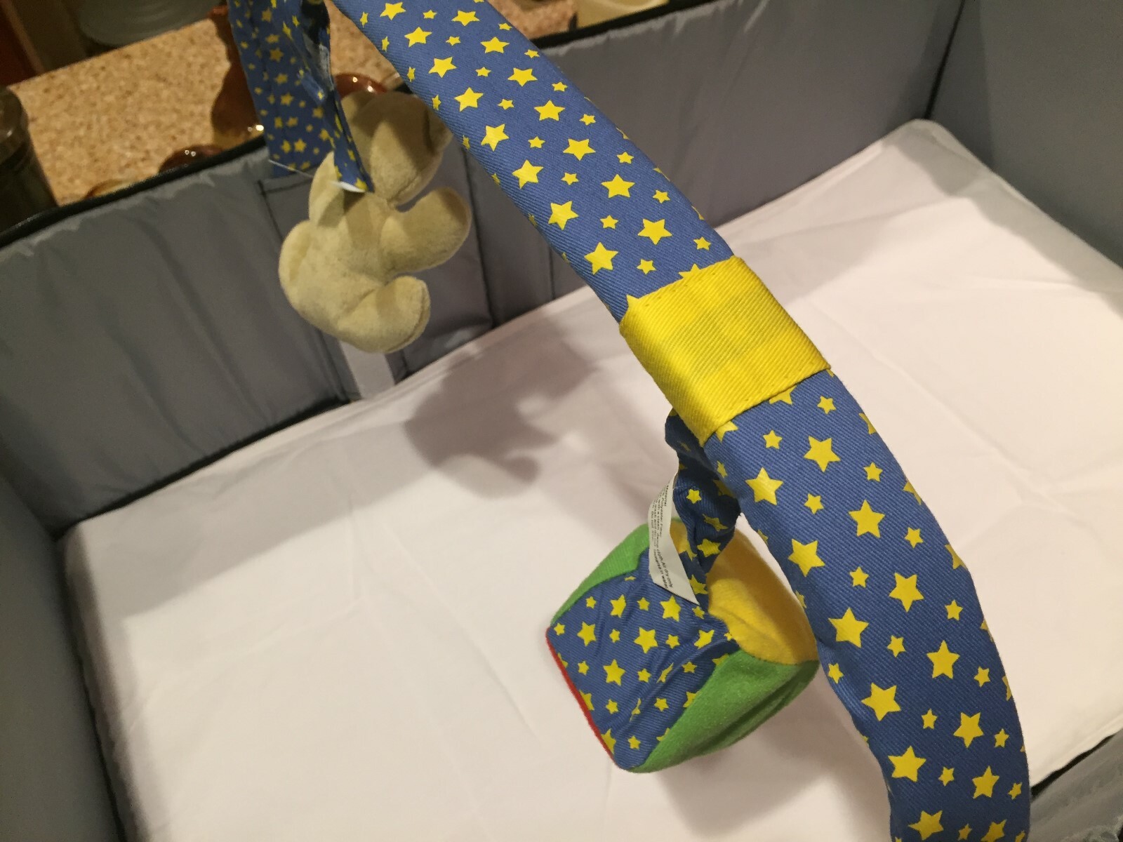 Eddie Bauer Infant Travel Bed Portable Bed Bassinet Changing Table