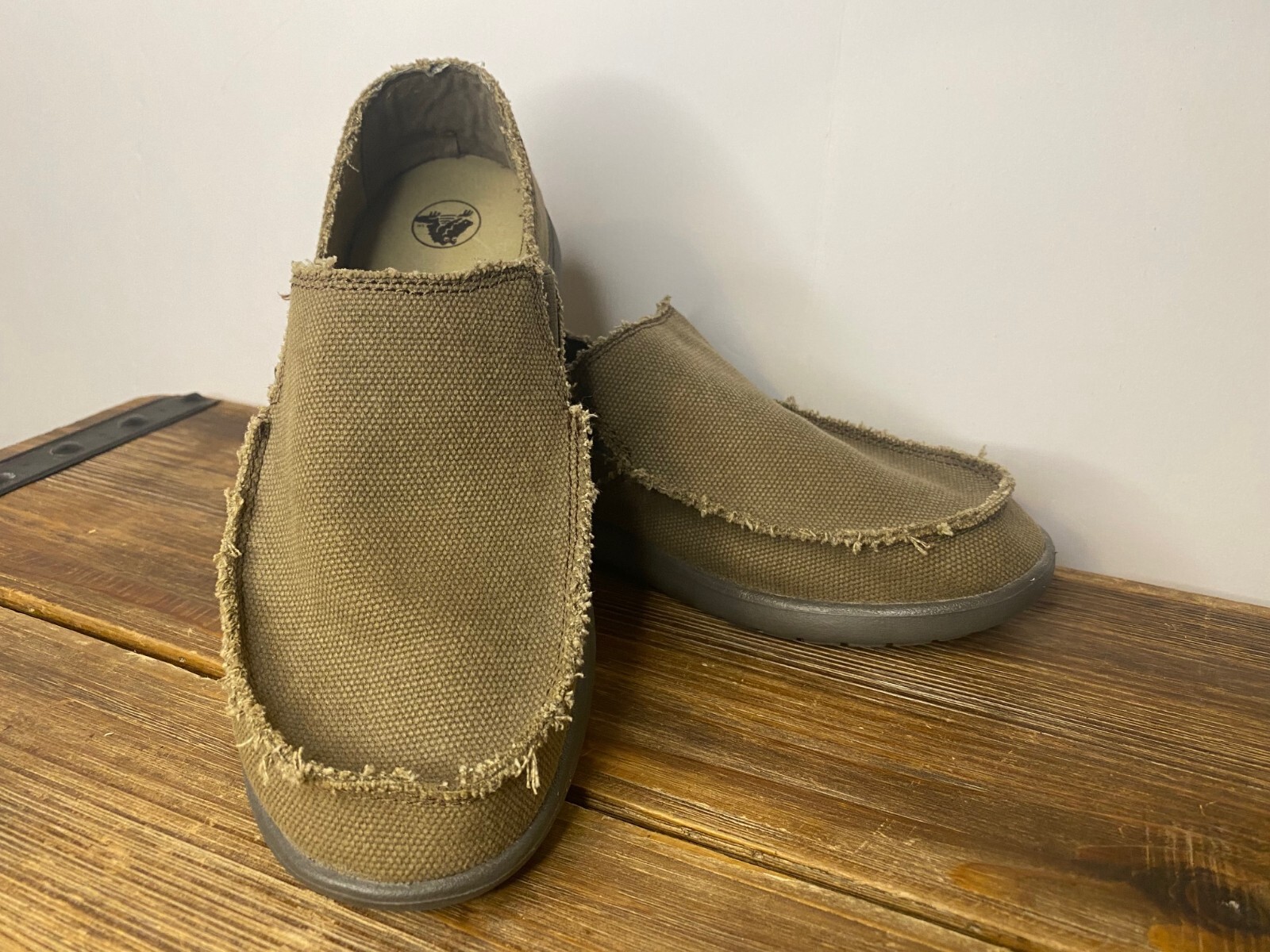 靴 crocs Santa Cruz khaki Crocs Santa Cruz Loafer Shoes Mens Size 8 Khaki Canvas Slip