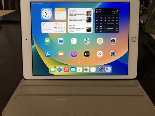 バッテリ100％ iPad 8th 32GB Silver バッテリ100％ iPad 8th 32GB Silver Amazon.com : 2020 Apple