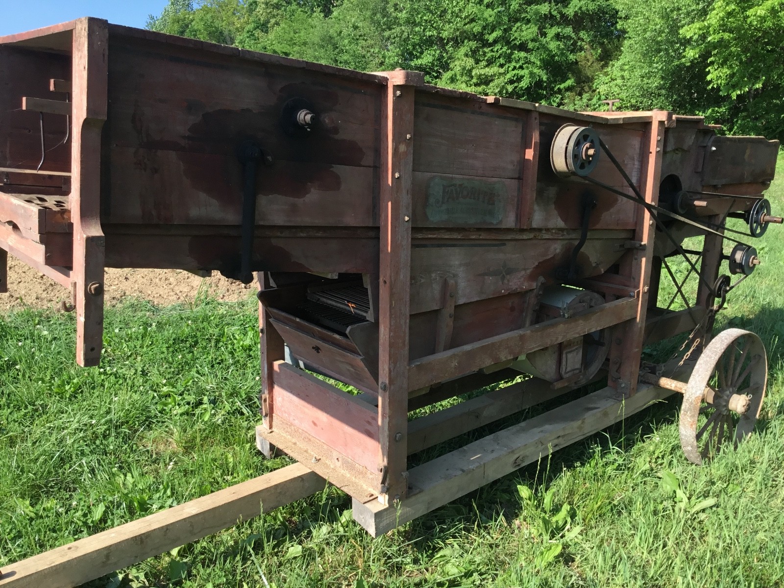 Antique Favorite Grain Thresher, Orangeville Agricultural Works, Works Well.