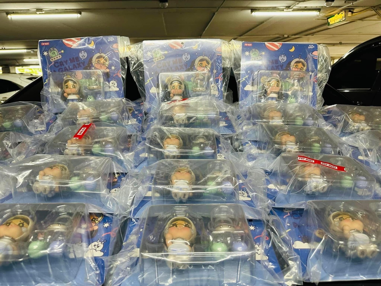 その他 CRYBABY CRY ME A GALAXY FIGURE s-l400.jpg