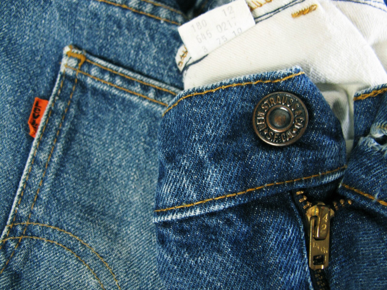 HOT VTG USA 80's Men's LEVI'S 646 BOOTCUT FLARE BUTTON 10 HOT VTG USA 80's Men's LEVI'S 646 BOOTCUT FLARE BUTTON 10