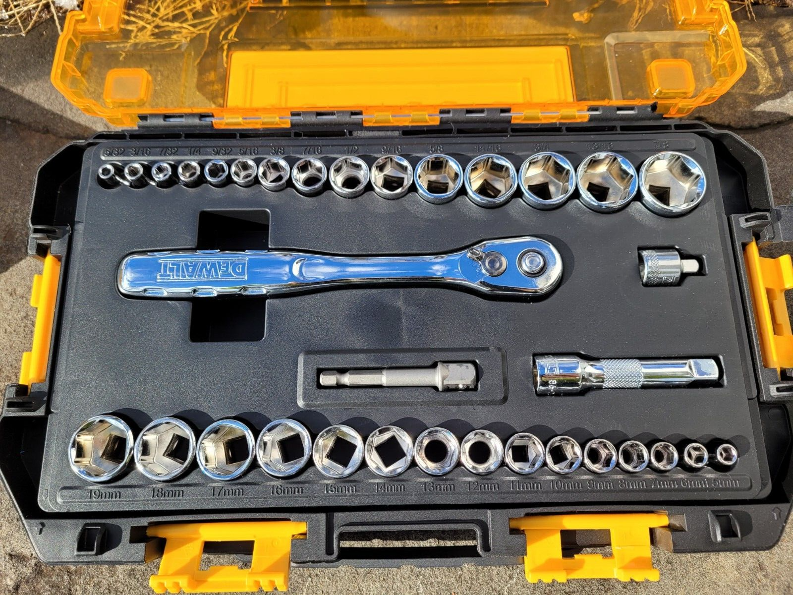 トランプ34個セット 6 Point Dewalt 3/8