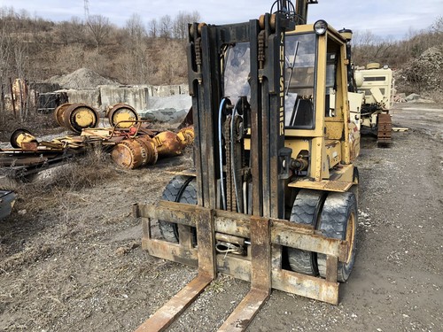 MAKE OFFER! NOT RUNNING: WHOLE OR PARTS: Hyster H90XLS Forklift w Perkins Diesel
