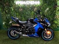 Suzuki GSXS 1000