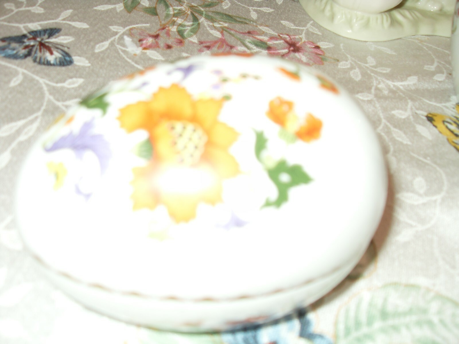 Limoges France egg 2 part with flowers