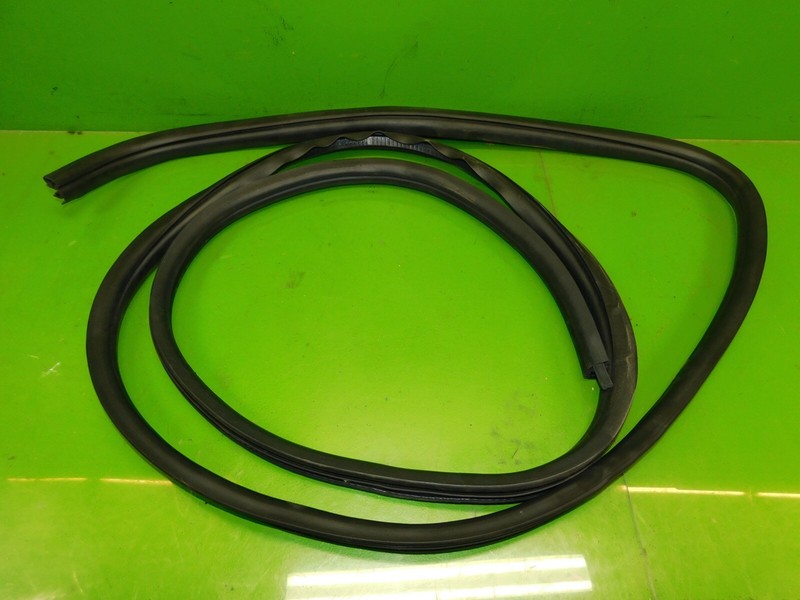 04-08 RX8 OEM driver left door frame jamb rubber weather strip seal