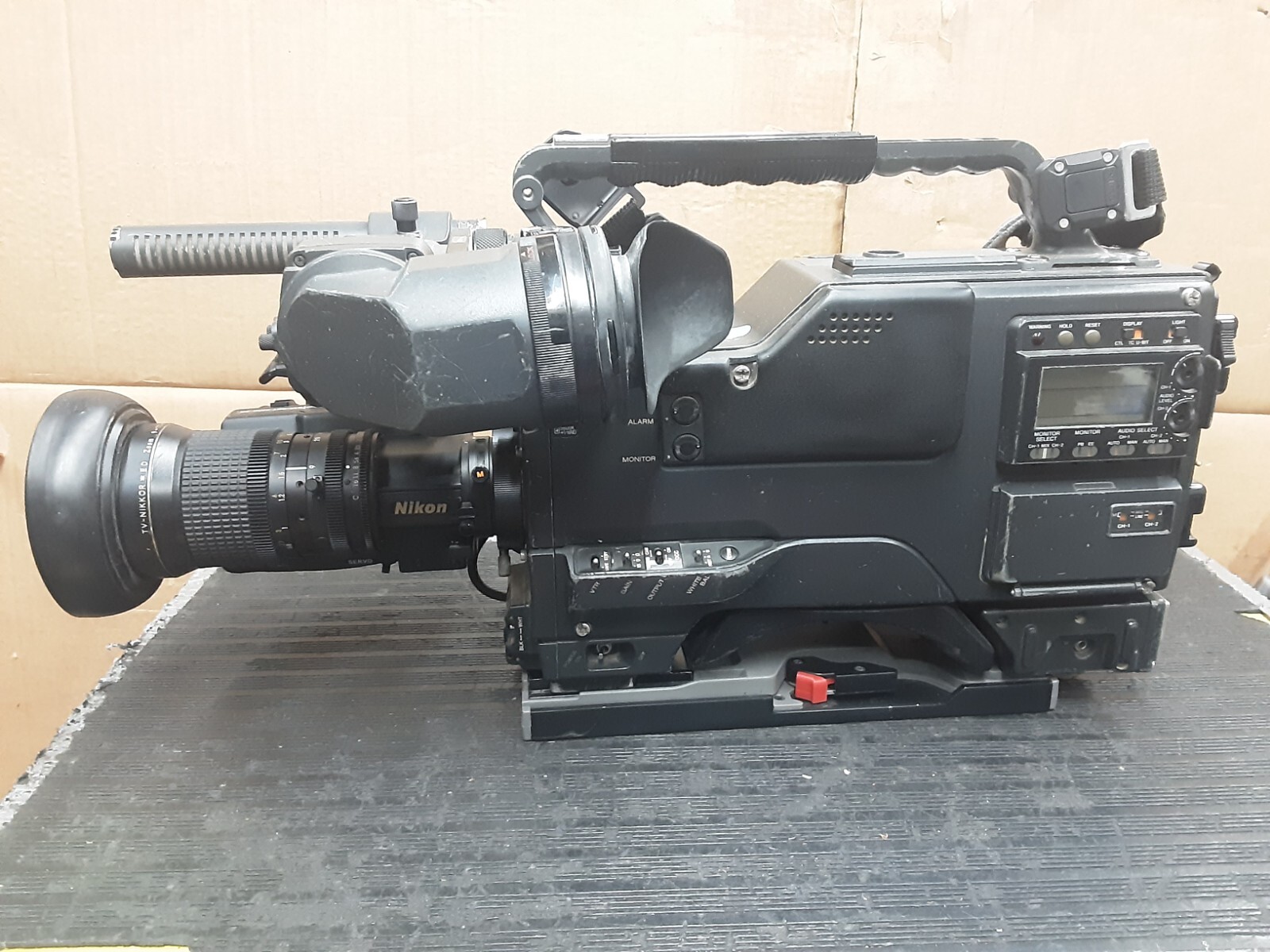 K101 SONY BVW-400 業務用 ベータカム ビデオカメラ K101 SONY BVW-400 業務用 ベータカム ビデオカメラ 保障できる