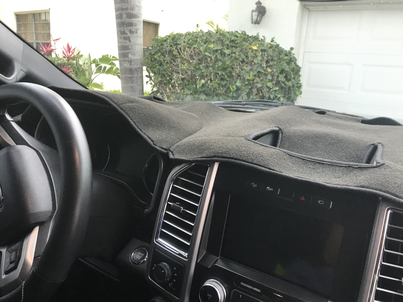 Black Carpet Dash Mat Compatible with Ford F150 20152020 Dash Cover