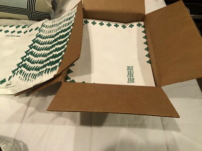 Tyvek Self-Seal Expandable Envelopes, 12'' X 16  X 2  18lb First Class Box of 100