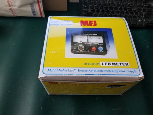 MFJ-4225 Switching Power Supply 9-15 VDC 25A MAX