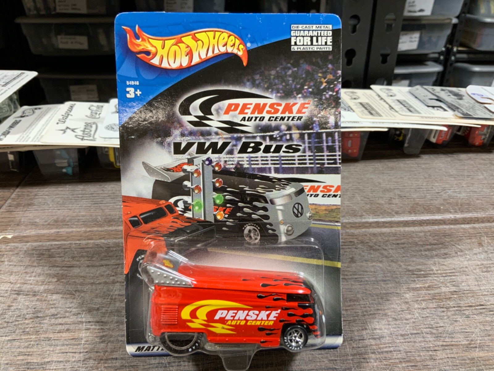 Hot Wheels VW Bus PENSKE　2001年製 Mattel Hot Wheels Car Penske VW Bus Vintage 2001 Penske Auto