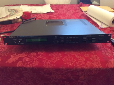 Synthesizers Roland Jv 0