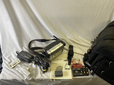 Sony CCD-TRV138 Hi-8 Analog Camcorder