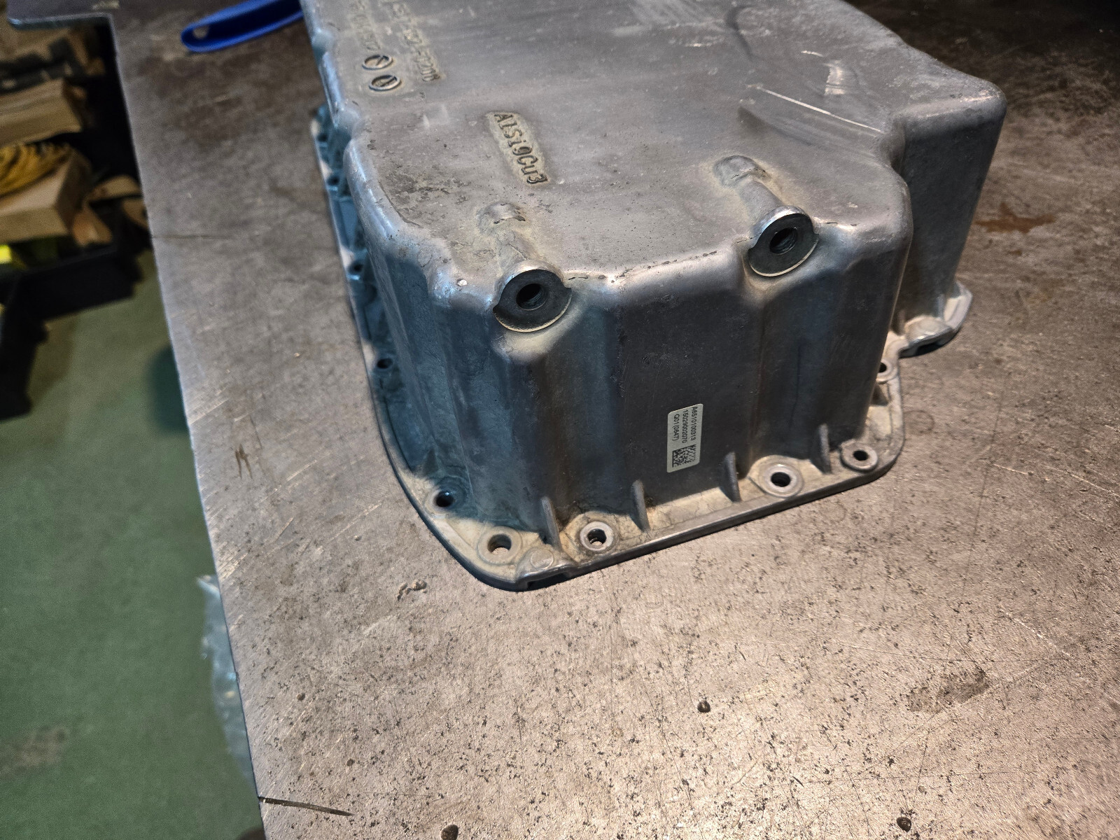 NEW MERCEDES BENZ SPRINTER W906 ENGINE OIL LOWER PAN A6510100313 OEM - Picture 5 of 8